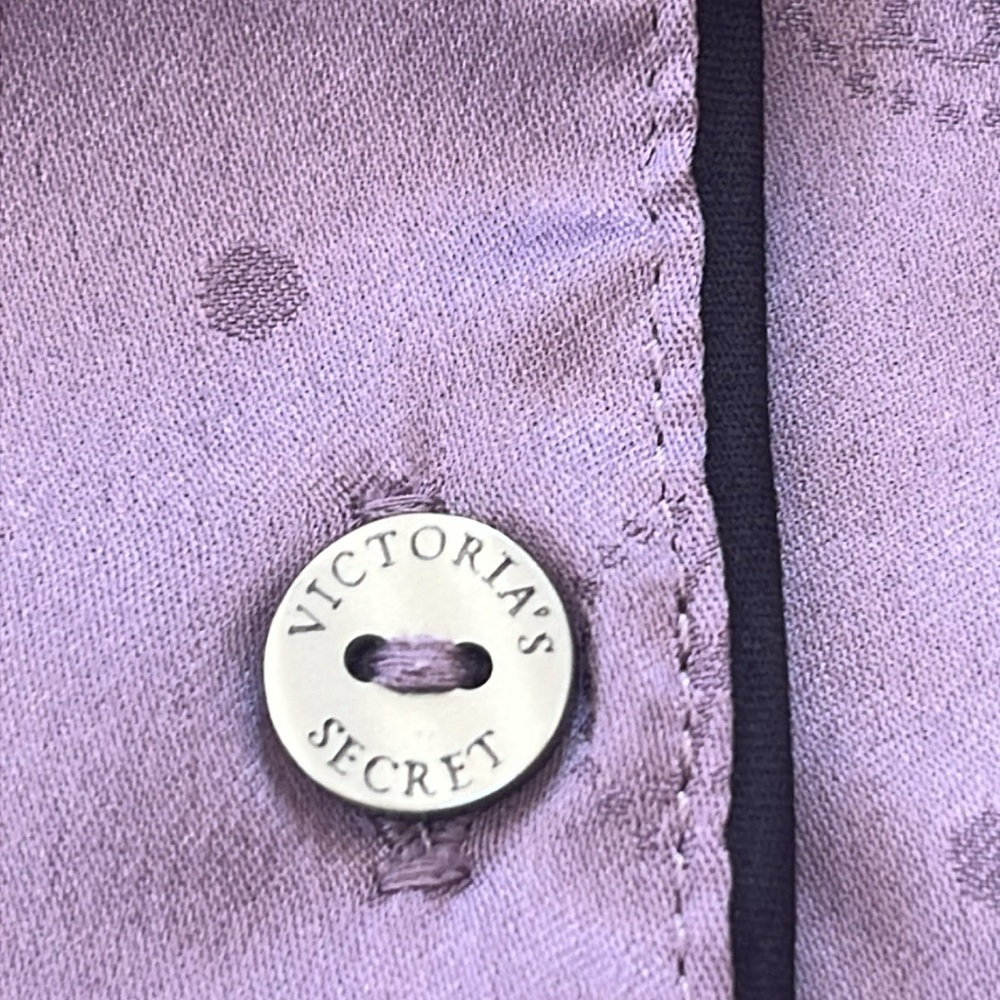 Victoria’s Secret Silk Pajama Set - Picture 6 of 11